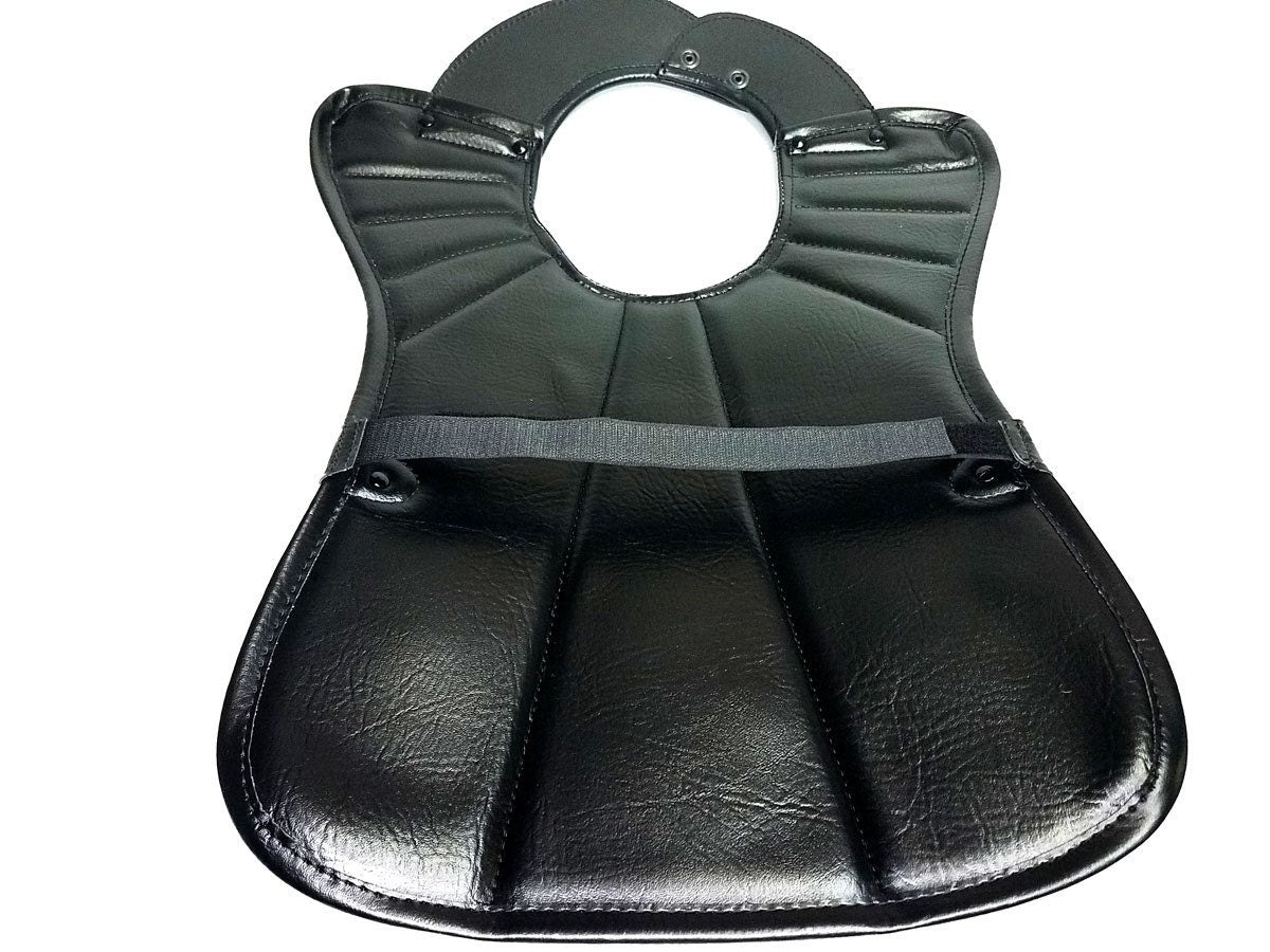 Shoulder pauldron.